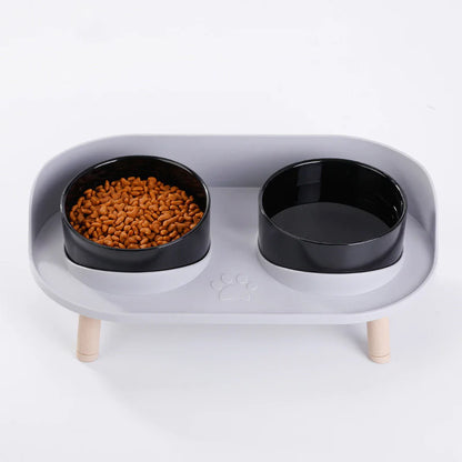 Stable-Elevated Cat Feeder